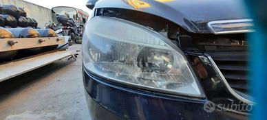 TATA INDIGO STATION WAGON 2009 - FARO ANTERIORE DE