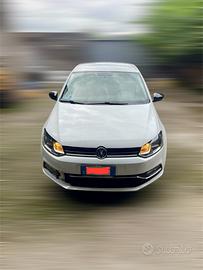 VOLKSWAGEN Polo 5ª serie - 2015