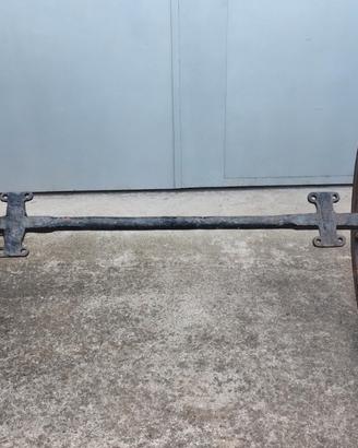 Coppia ruote legno da calesse,e asse in ferro