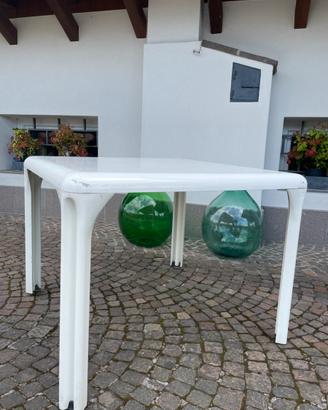 Artemide Vico Magistretti