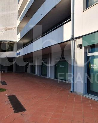 Locale ex banca
