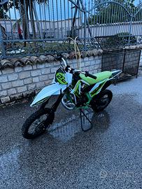 PIT BIKE M-MOTOR 50CC AUTOMATICA – PARI AL NUOVO