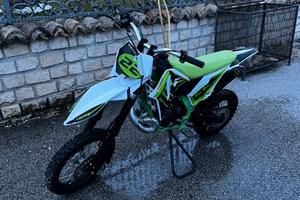 PIT BIKE M-MOTOR 50CC AUTOMATICA – PARI AL NUOVO