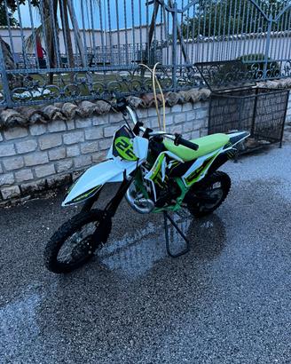 PIT BIKE M-MOTOR 50CC AUTOMATICA – PARI AL NUOVO