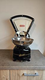 bilancia Berkel restaurata nera 1kg antica