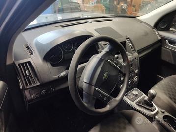 Ricambi LAND ROVER FREELANDER 2 4X4 2179cc 2008