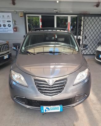 Lancia Ypsilon 0.9 TwinAir 85 CV 5 porte S&S Plati