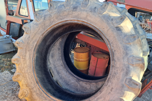 Trattore fiat 1880 gomme 520 / 70 R 38