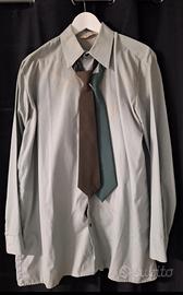 Camicia + 2 cravatte DDR NVA Germania dell'est 