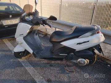 Peugeot 200