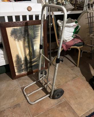 Carrello monta carichi