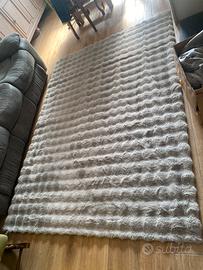 Tappeto peloso grigio perla