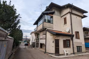 Immobile in asta di 153 m² con 5 locali a Venegono