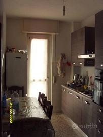 Immobile in asta di 84 m² con 3 locali e box auto 