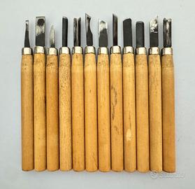 Attrezzi vintage per intaglio del legno