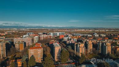 Stanza condivisa libera da subito M3-250 euro