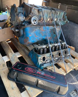 Motore ford 351