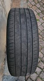 4 gomme estive auto Michelin 