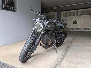 HUSQVARNA SVARTPILEN 701