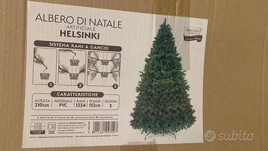 Albero di Natale 210 cm 631 rami - Arredamento e Casalinghi In vendita a  Roma