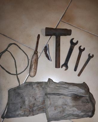 borsa e attrezzi vespa piaggio anni 50