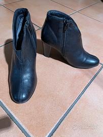 scarpe in VERA PELLE n. 34-35