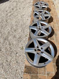 Cerchi in legada 17 pollici Audi A4 Avant