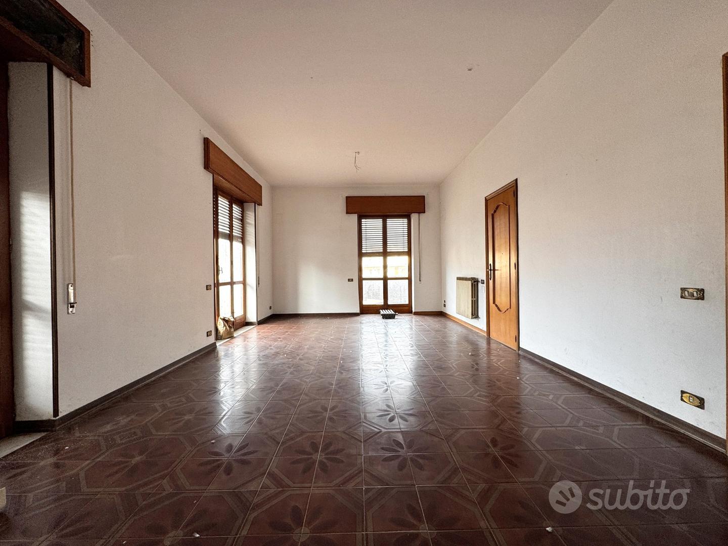 Crea la tua casa ideale a Santa Maria di Licodia - Vista 3