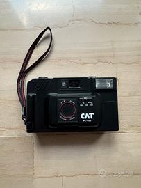 Fotocamera CAT PC-400 punta e scatta