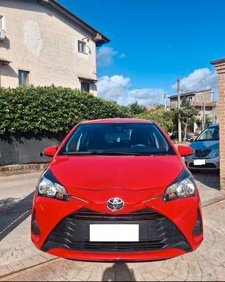 Toyota Yaris 1.0 72 CV 5 porte Cool CLIMA CERCHI A