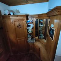 sofitto e armadi stile casa contadina