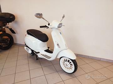 Piaggio Vespa 50 Nuove Immatric. KM Zero