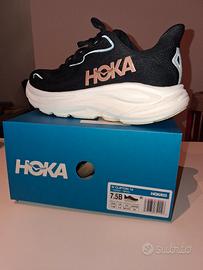 hoka clifton 10 nera 