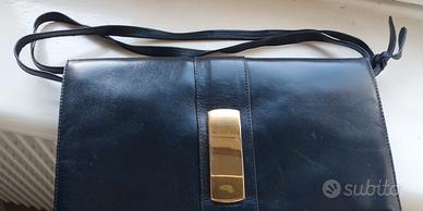 Borsetta pochette in vera pelle blu