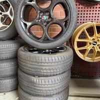 KIT CERCHI IN LEGA+ PNEUMATICI ESTIVI ALFA ROMEO T