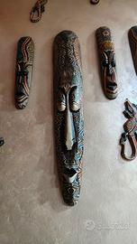 Maschere e Geki in legno