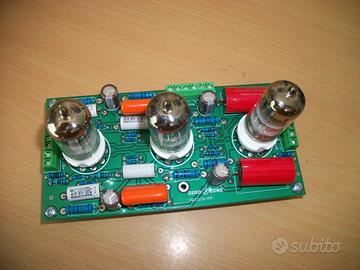 scheda preamplificatore a 3 tubi ECC83
