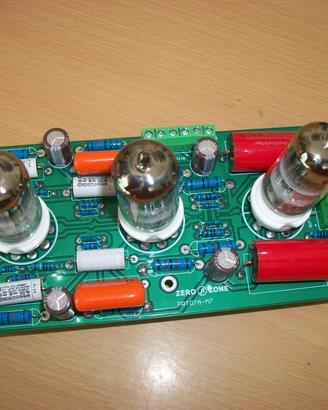 scheda preamplificatore a 3 tubi ECC83