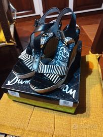 Sandali Sam Edelman cavallino. 