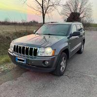 Jeep Grand Cherokee Laredo 3.0 V6 CRD