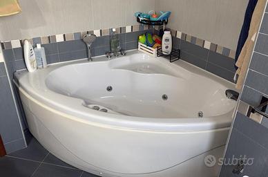 VASCA IDROMASSAGGIO TITAN 140X140CM PROCIDA