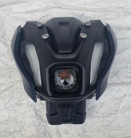 FARO ANTERIORE ORIGINALE YAMAHA MT-07 2021-2024