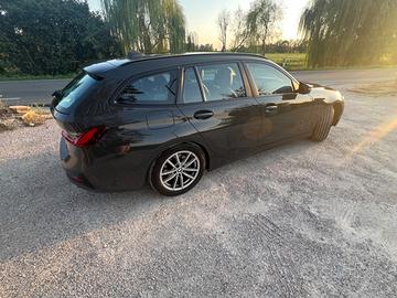 BMW Serie 3 316d Touring Advantage (2022) - Dravit