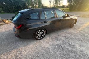 BMW Serie 3 316d Touring Advantage (2022) - Dravit
