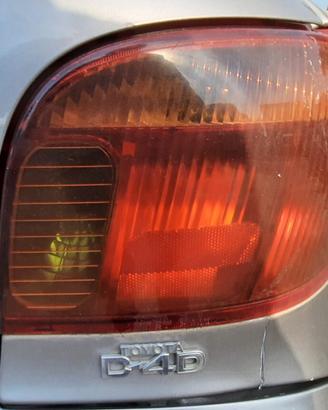 TOYOTA YARIS 2004 - STOP POSTERIORE DESTRO