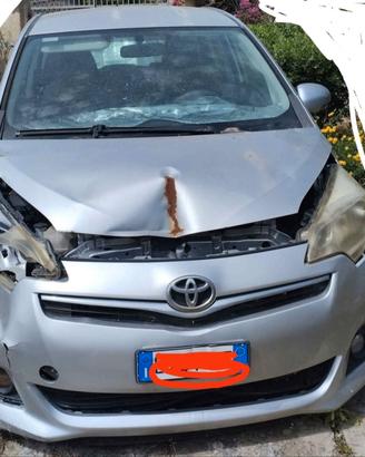Toyota verso S