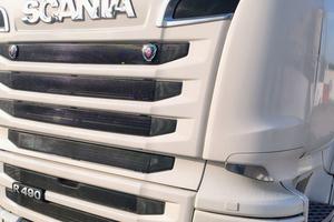 Scania R490 serie stream line cabina media