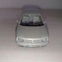 Volkswagen Golf 1/24 Burago Bburago difetti 