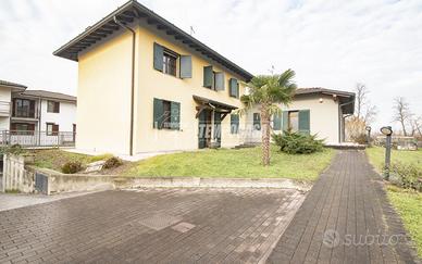 DUE VILLE CON PARCO DI 3000 mq²