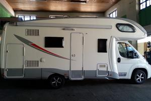 Camper mansardato